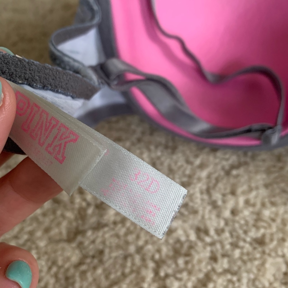 Pink Bra - Picture 4 of 4